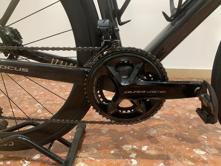 Used Focus IZALCO MAX 9.9 2024 2024 Road & Gravel, Black — image 4 of 4