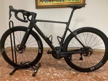 Used Focus IZALCO MAX 9.9 2024 2024 Road & Gravel, Black — image 2 of 4