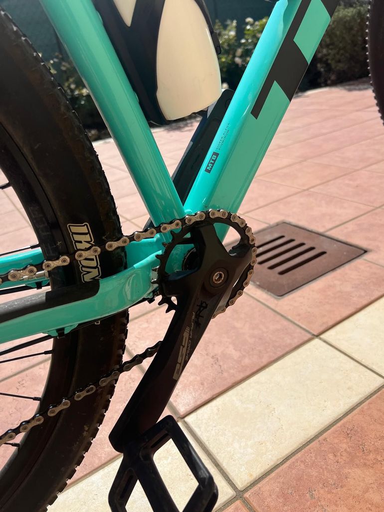 Used Trek Marlin 7 Gen 2 2023 2023 Mountainbike, Green, 27.5, 29 — image 3 of 5