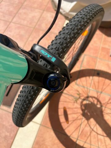 Used Trek Marlin 7 Gen 2 2023 2023 Mountainbike, Green, 27.5, 29 — image 2 of 5