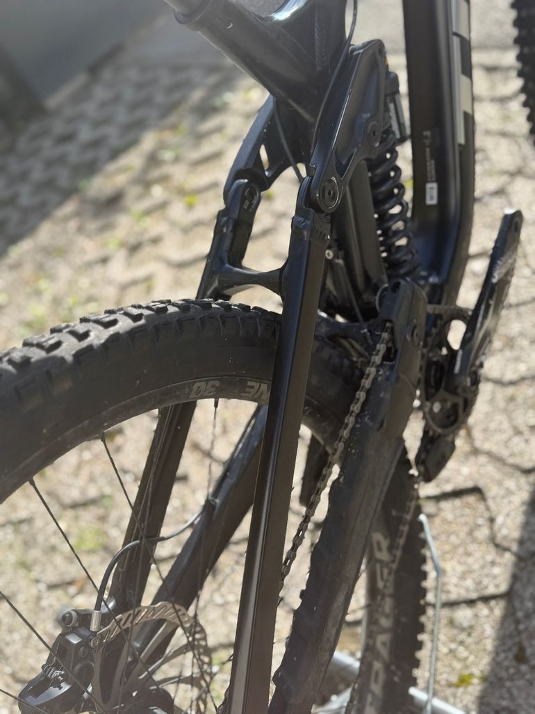 Used Trek Session 8 2025 2025 Mountainbike, Black, 29 — image 5 of 10