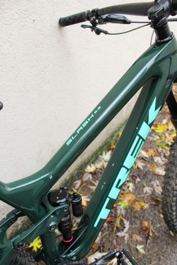 Used Trek Slash 9.8 2019 2019 Mountainbike, Green, 29 — image 2 of 3