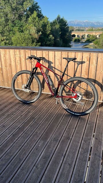 Used Lee Cougan Rampage Innova 2023 Mountainbike, Red — image 2 of 3