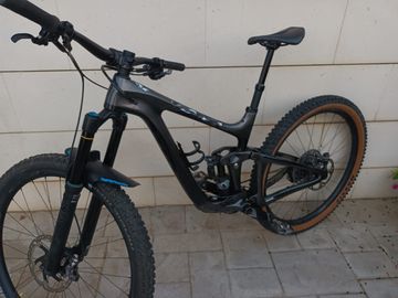 Used Giant Reign Advanced Pro 1 2023 2023 Mountainbike, Black, 29 — image 2 of 5