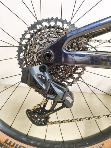 Used Scott Spark 900 AXS 2022 2022 Mountainbike, Blue, 29 — image 4 of 6