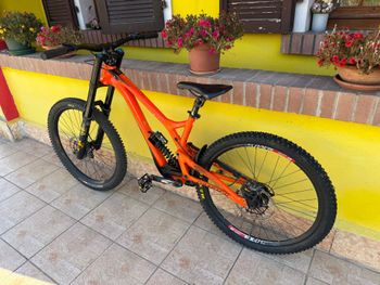 Used Commencal SUPREME DH Shimano Deore XT 2018 Mountainbike, Orange — image 3 of 11