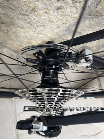 Used Rose Xlite 06 Red AXS 2024 2024 Road & Gravel, Black — image 8 of 13
