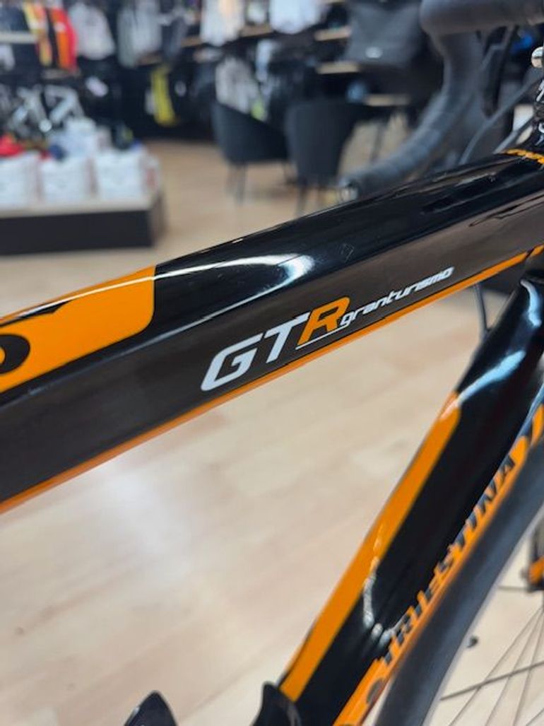 Used Wilier 105 2016 Road & Gravel, Black — image 2 of 3