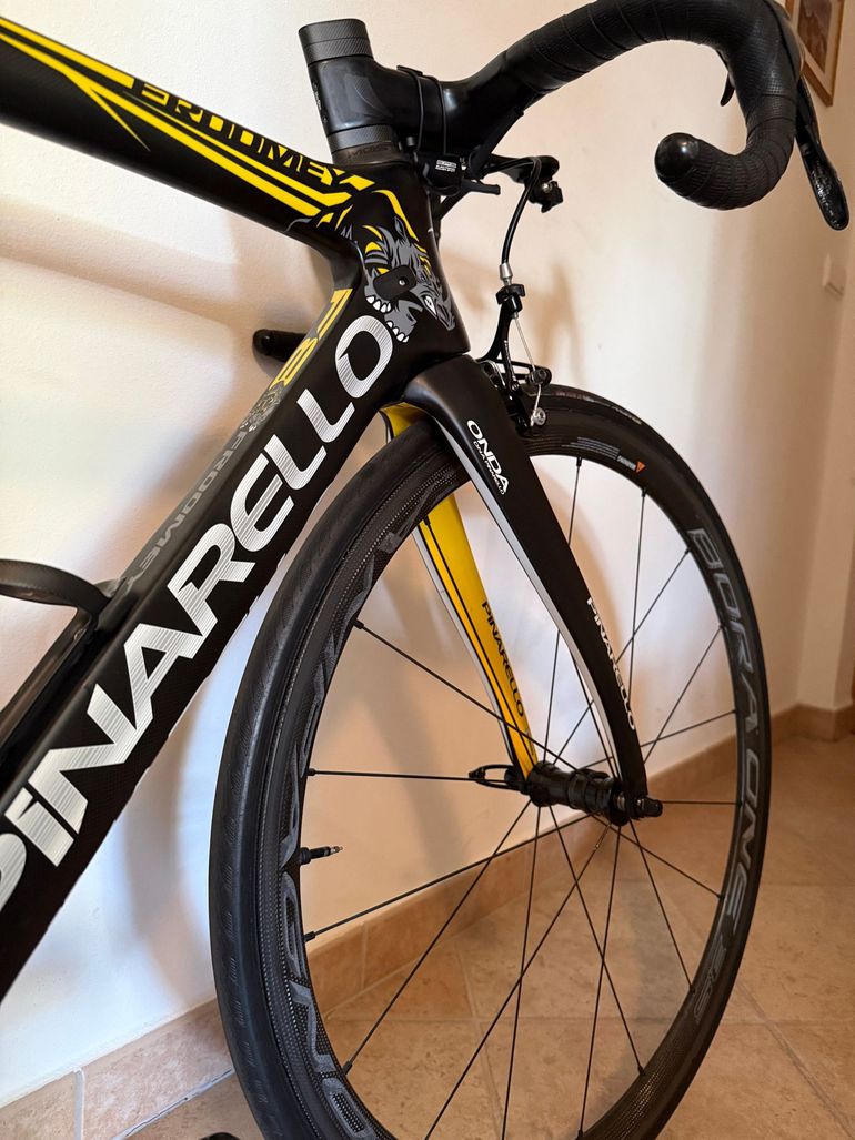 Used Pinarello F8 Team Sky Campagnolo Super Record EPS 2019 2017 Road & Gravel, Black — image 6 of 8