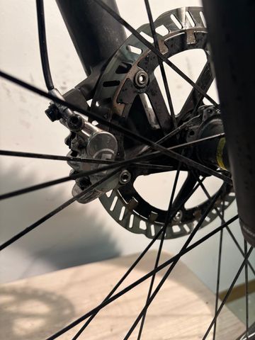 Fantic XXF 2.0 Race 2023 2023 Mountainbike usato, Verde — immagine 7 di 13