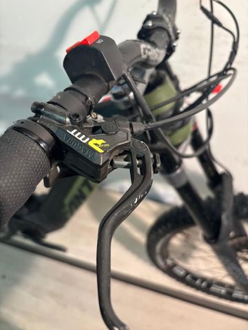 Fantic XXF 2.0 Race 2023 2023 Mountainbike usato, Verde — immagine 5 di 13