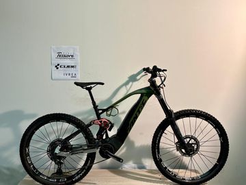 Fantic XXF 2.0 Race 2023 2023 Mountainbike usato, Verde — immagine 1 di 13