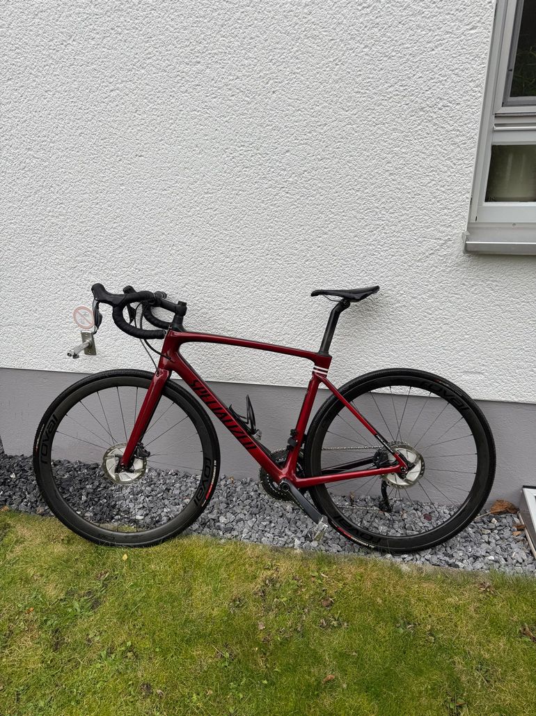 Used Specialized Roubaix Expert 2020 2020 Road & Gravel, Red — image 2 of 6