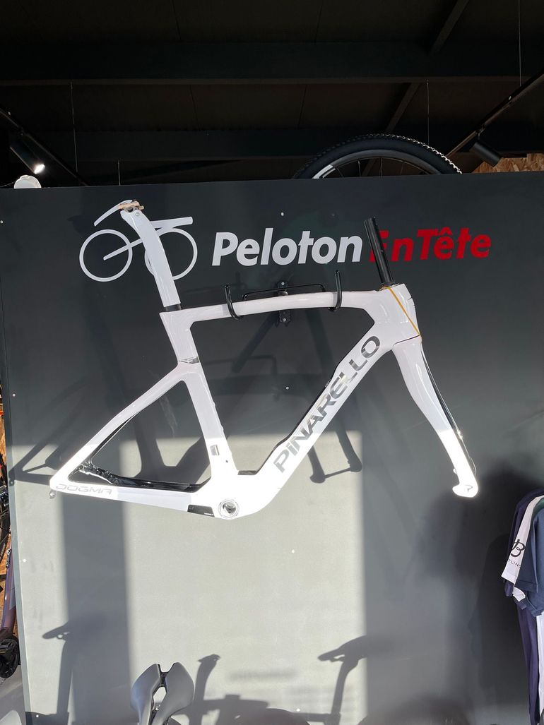 Used Pinarello Dogma F 2026 New Frameset 2026 Road & Gravel — image 3 of 4
