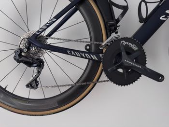 Used Canyon Aeroad CF SLX 2017 2017 Road & Gravel, Blue — image 3 of 3