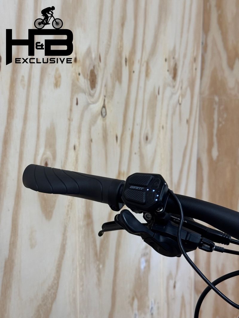 Used Giant Explore E+1 GTS Shimano Deore 2022 Mountainbike, Black — image 7 of 12