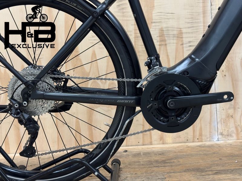 Used Giant Explore E+1 GTS Shimano Deore 2022 Mountainbike, Black — image 3 of 12
