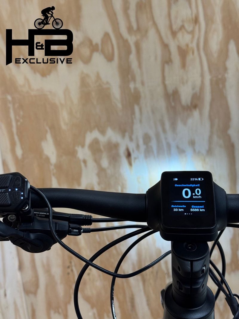 Used Giant Explore E+1 GTS Shimano Deore 2022 Mountainbike, Black — image 8 of 12