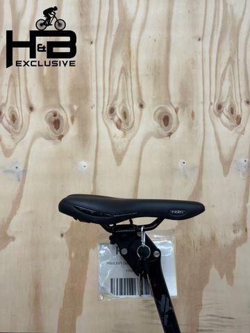 Used Giant Explore E+1 GTS Shimano Deore 2022 Mountainbike, Black — image 9 of 12