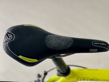 Used Giant Shimano 2011 Road & Gravel, Orange — image 4 of 4