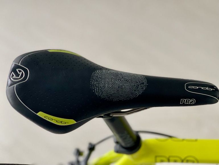 Used Giant Shimano 2011 Road & Gravel, Orange — image 4 of 4