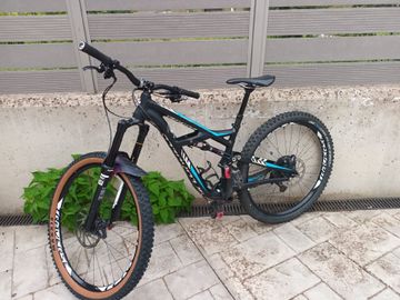 Used Specialized Enduro Elite 650b 2015 2015 Mountainbike, Black, 27.5 — image 2 of 6