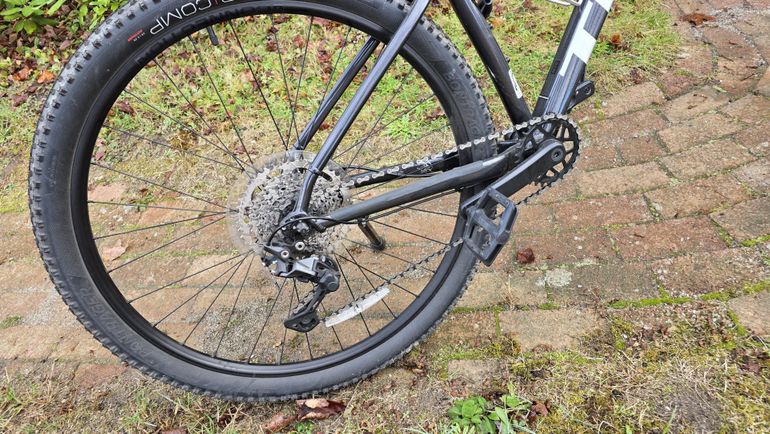 Used Trek Marlin 6 Gen 2 2023 2023 Mountainbike, Red, 27.5, 29 — image 5 of 5
