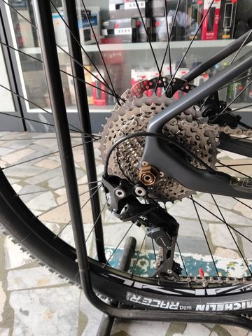 Used Lee Cougan RAMPAGE AIR TEAM 2020 2020 Mountainbike, Black — image 2 of 14