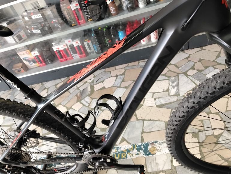 Used Lee Cougan RAMPAGE AIR TEAM 2020 2020 Mountainbike, Black — image 12 of 14