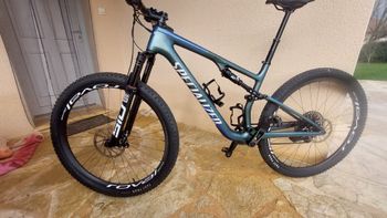 Used Specialized Epic 8 Pro 2024 2024 Mountainbike, Light Gray, 29 — image 2 of 4