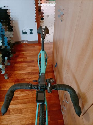 Used Bianchi Impulso Pro GRX 600 2024 2024 Road & Gravel, Green — image 5 of 6