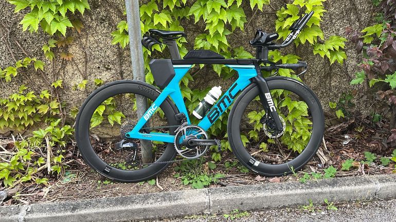 Used BMC Timemachine 01 DISC ONE 2022 2022 Road & Gravel, Blue — image 3 of 8