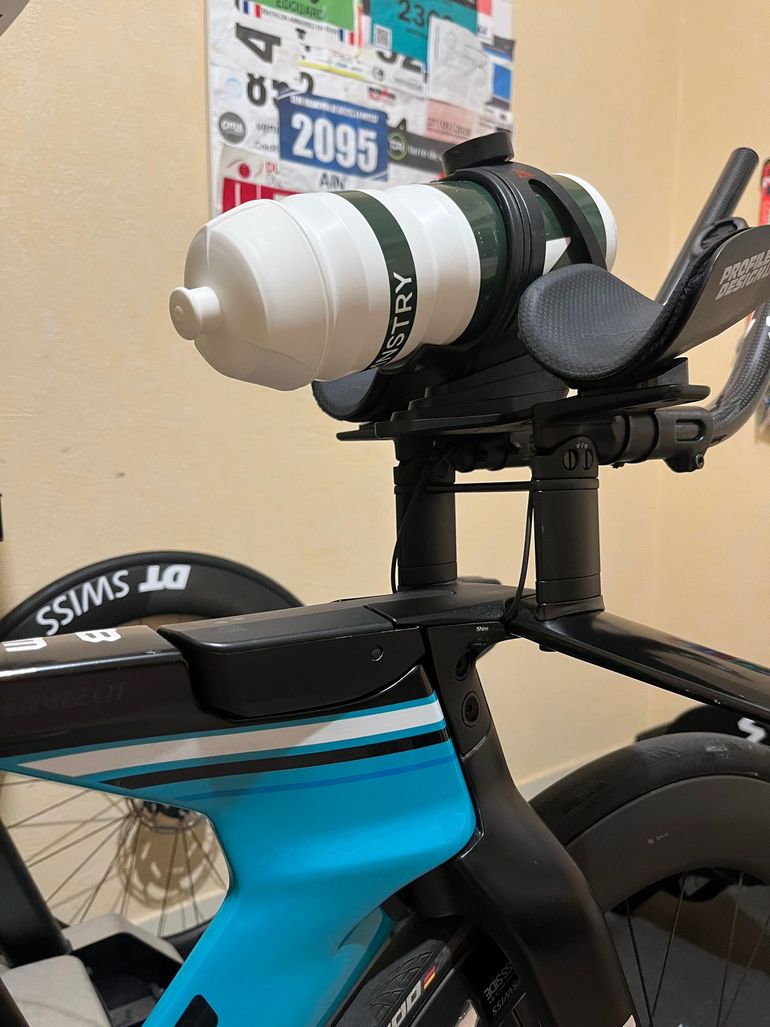 Used BMC Timemachine 01 DISC ONE 2022 2022 Road & Gravel, Blue — image 6 of 8