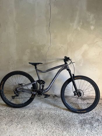 Used Giant Trance 3 2020 2020 Mountainbike, Light Gray, 27.5 — image 7 of 8