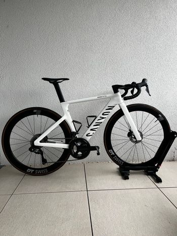 Used Canyon Aeroad CF SLX 8 DI2 2024 Road & Gravel