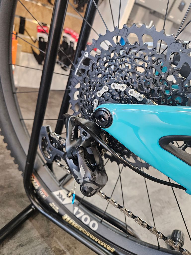 Used Yeti T1 2024 Mountainbike, Blue — image 7 of 9