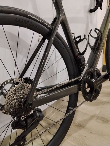 Used Scott Addict RC 40 2024 2024 Road & Gravel, Black — image 11 of 11