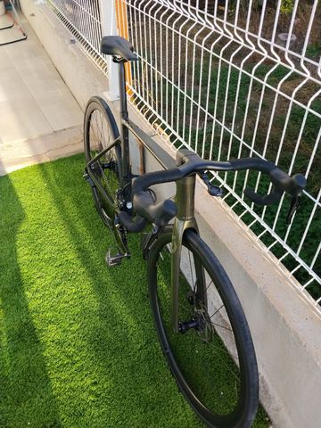 Used Scott Addict RC 40 2024 2024 Road & Gravel, Black — image 5 of 11