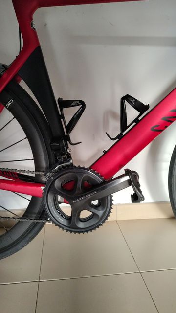 Used Canyon Aeroad CF SLX 8.0 2018 2018 Road & Gravel, Red — image 4 of 6