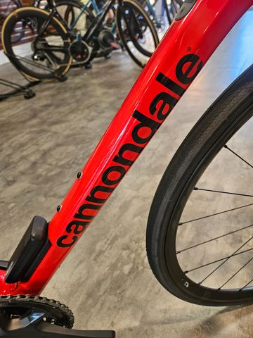 Used Cannondale Synapse Carbon 2 RLE 2023 2023 Road & Gravel, Red — image 3 of 9