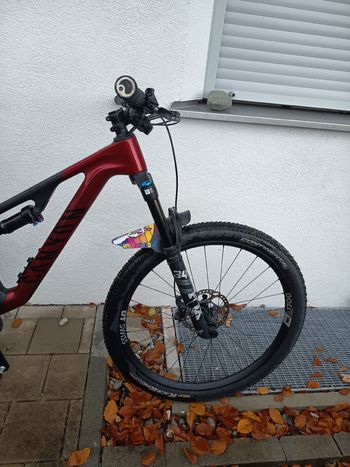 Used Canyon Neuron CF 8 2023 2023 Mountainbike, Red, 27.5 (650B) — image 5 of 5