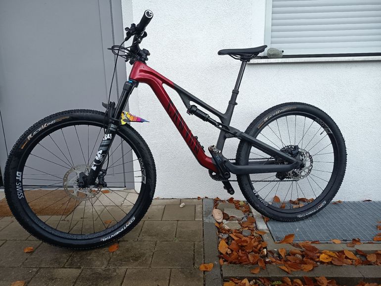 Used Canyon Neuron CF 8 2023 2023 Mountainbike, Red, 27.5 (650B) — image 2 of 5