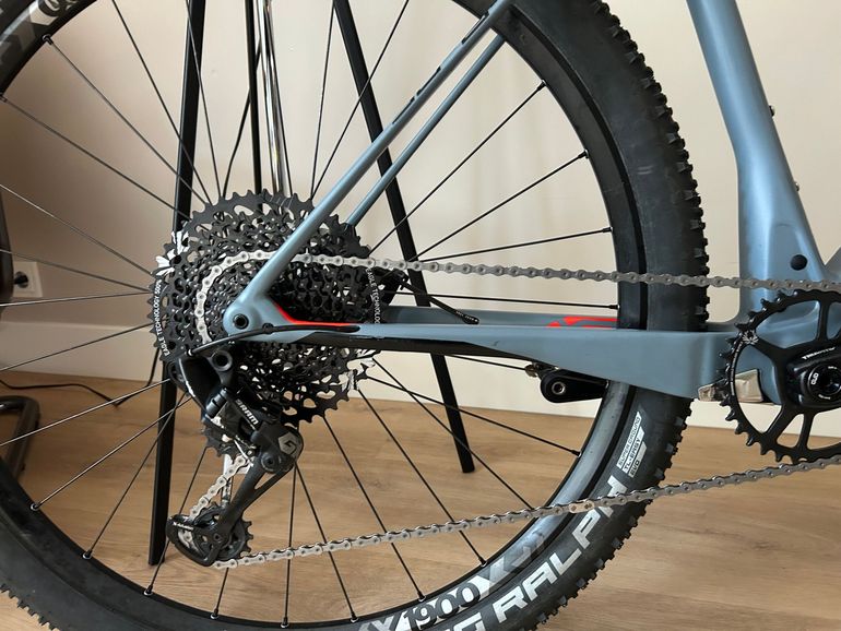 Used Superior Xp969 2020 Mountainbike, Light Gray — image 2 of 16