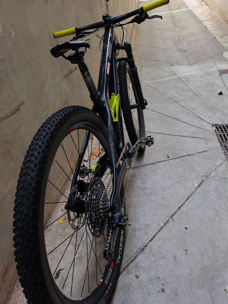Used Trek Procaliber 9.6 2019 2019 Mountainbike, Black, 27.5, 29 — image 4 of 5