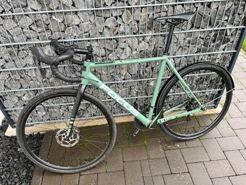 Used Focus MARES 6.8 2020 2020 Road & Gravel, Green — image 2 of 9