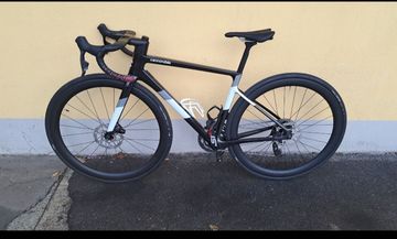 Used Cannondale SuperSix EVO 2022 Road & Gravel, Black — image 4 of 5