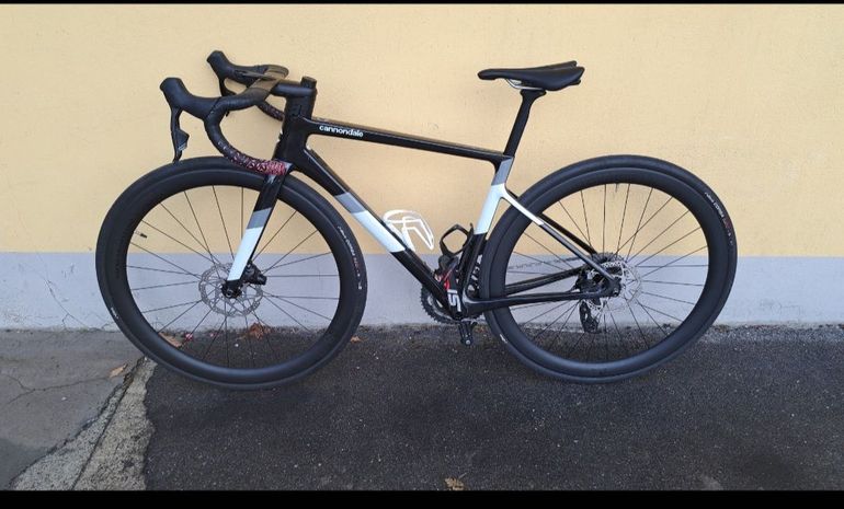 Used Cannondale SuperSix EVO 2022 Road & Gravel, Black — image 4 of 5