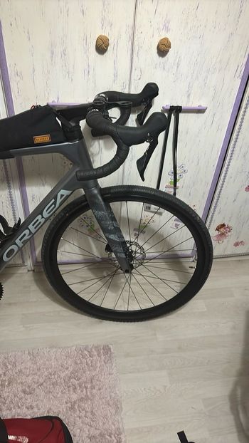 Used Orbea ORCA M30 2023 2023 Road & Gravel, Light Gray — image 2 of 10