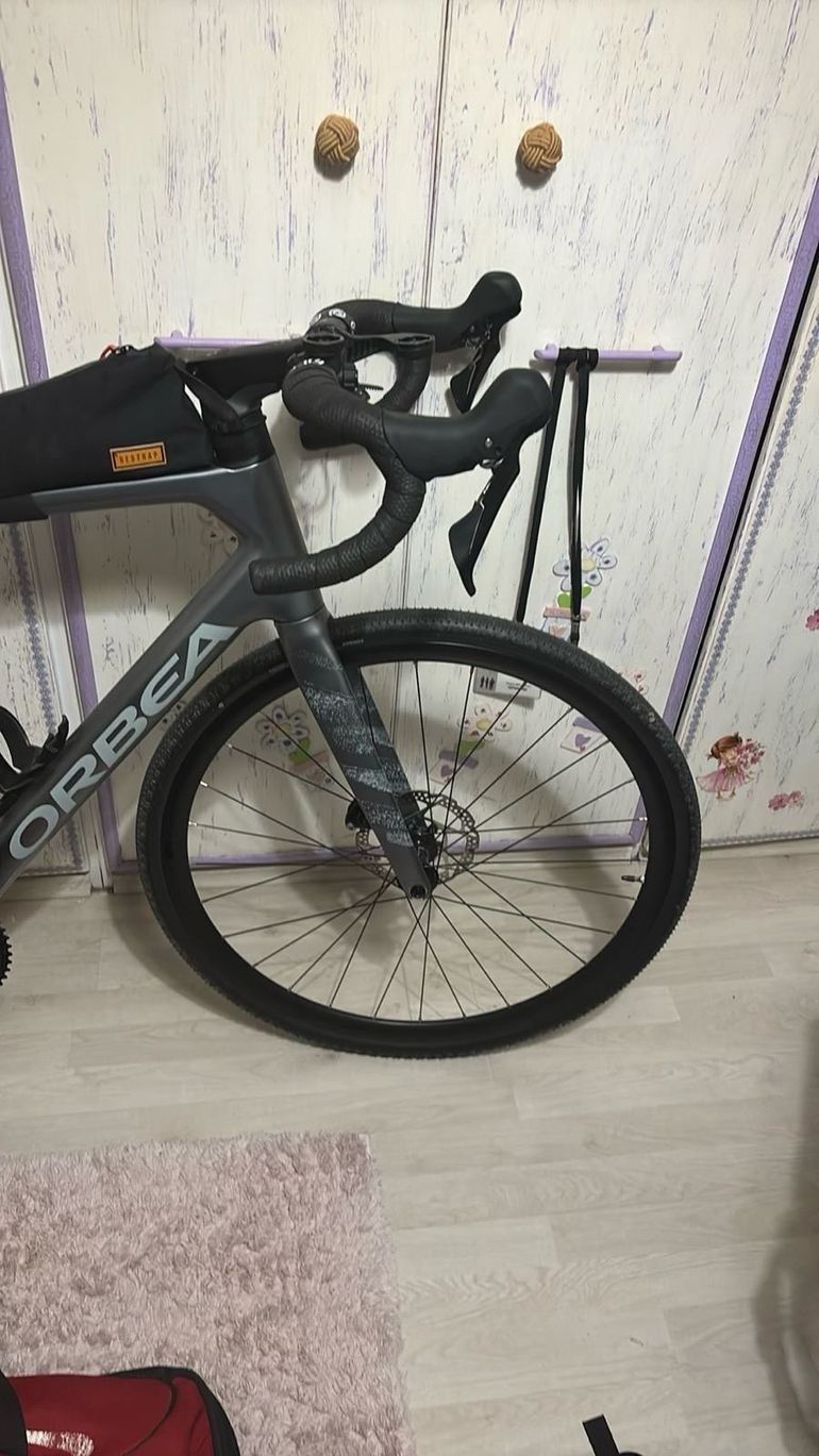 Used Orbea ORCA M30 2023 2023 Road & Gravel, Light Gray — image 2 of 10