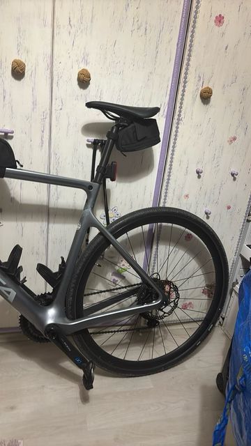 Used Orbea ORCA M30 2023 2023 Road & Gravel, Light Gray — image 6 of 10